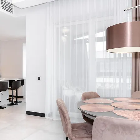 Modern In The Heart Of Uus-veerenni *