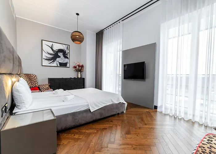 Modern In The Heart Of Uus-veerenni *