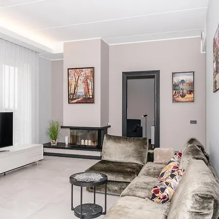 Modern In The Heart Of Uus-veerenni