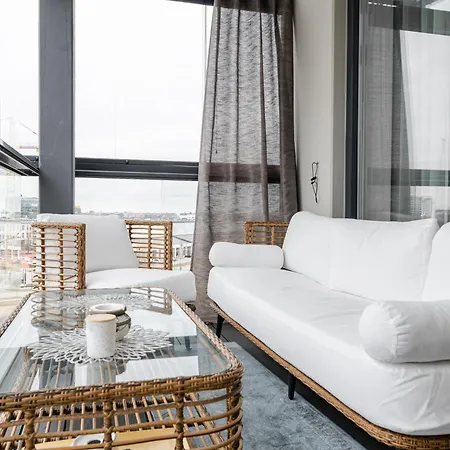 Modern In The Heart Of Uus-veerenni